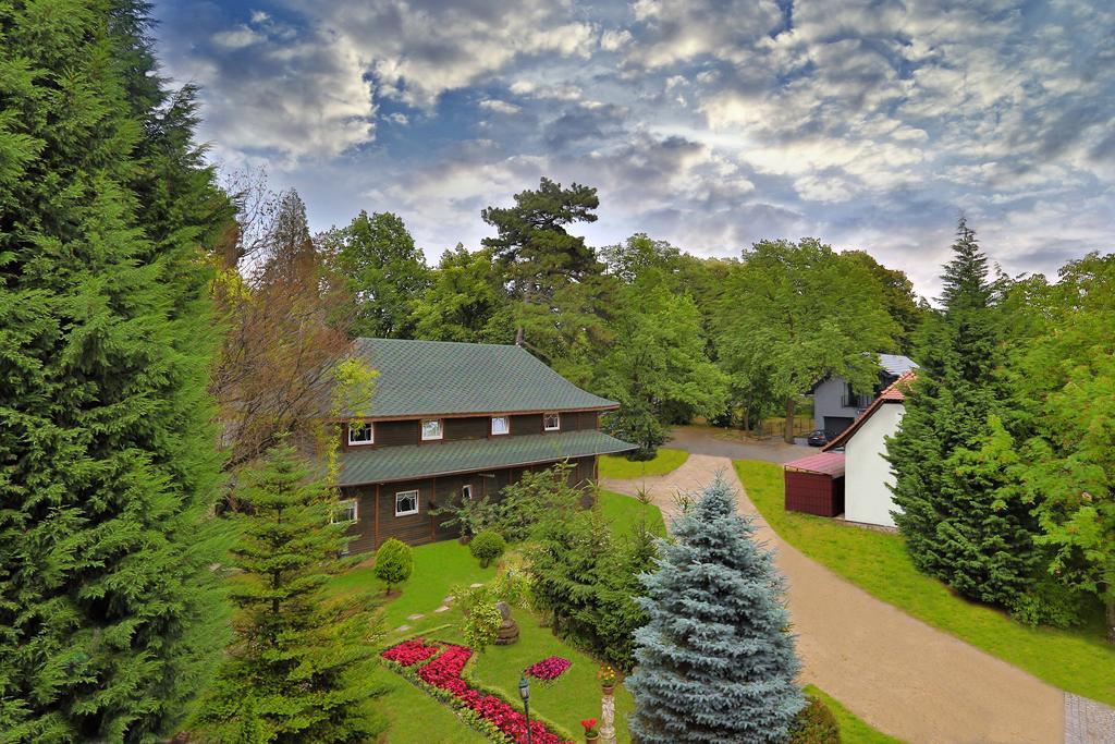 Hotel Garden Болеславец Екстериор снимка